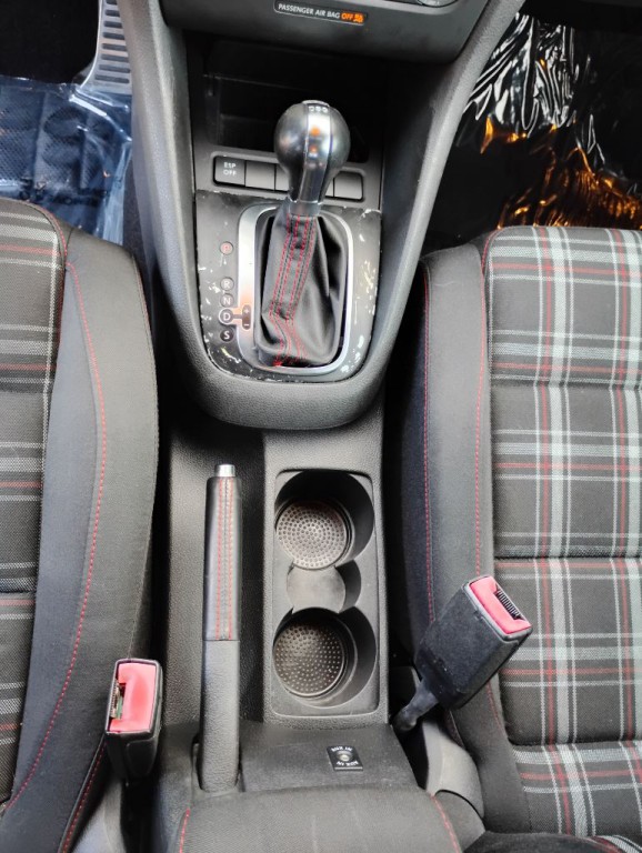 2010 Volkswagen GTI Image 15