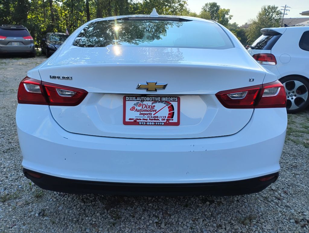 2017 Chevrolet Malibu Image 5