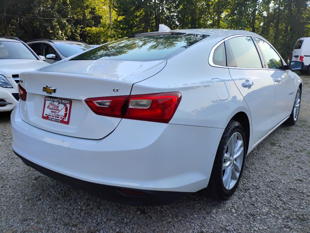 2017 Chevrolet Malibu Image 6