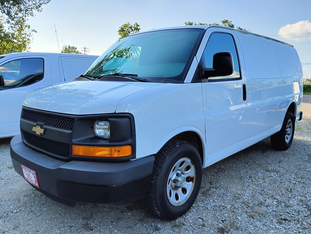 2012 Chevrolet Express Image 3