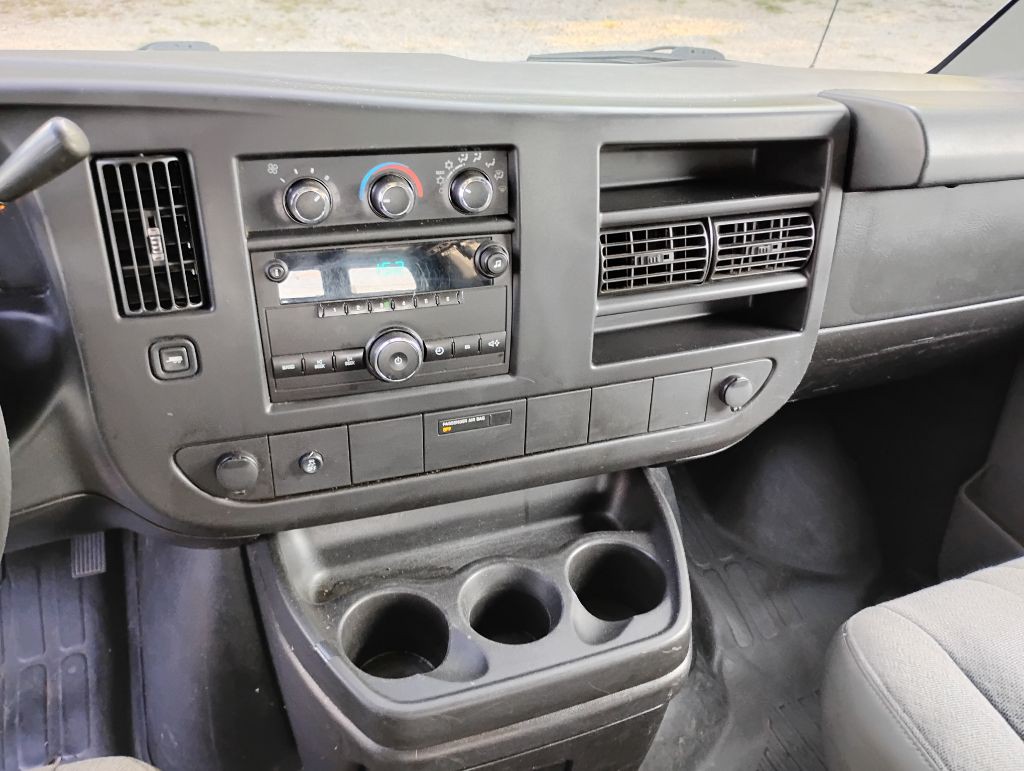 2012 Chevrolet Express Image 16