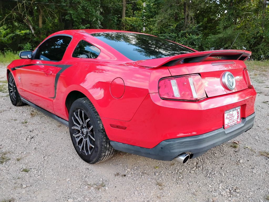 2010 Ford Mustang Image 9