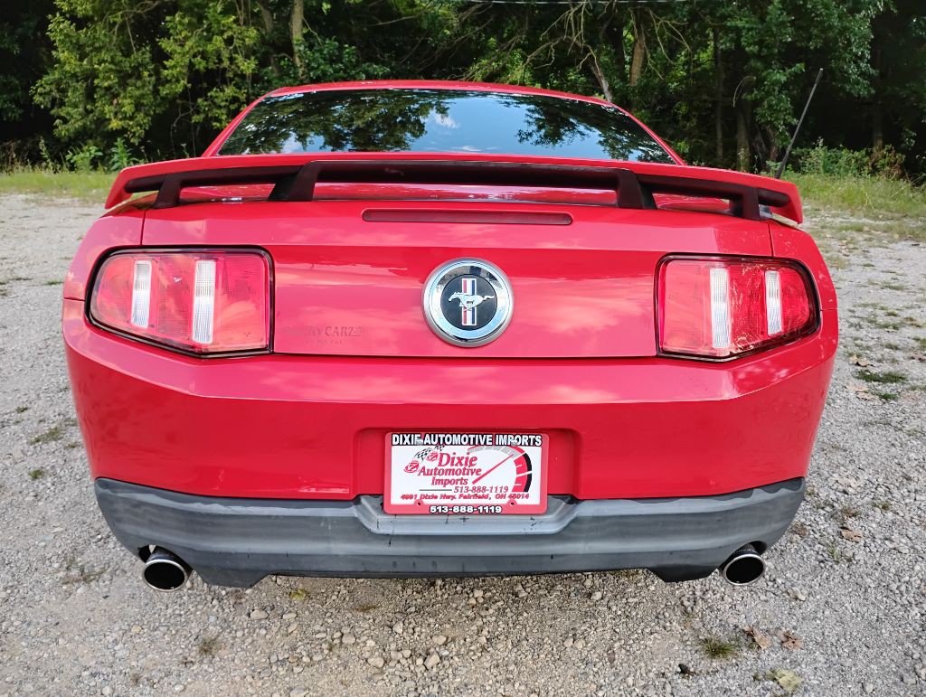 2010 Ford Mustang Image 10