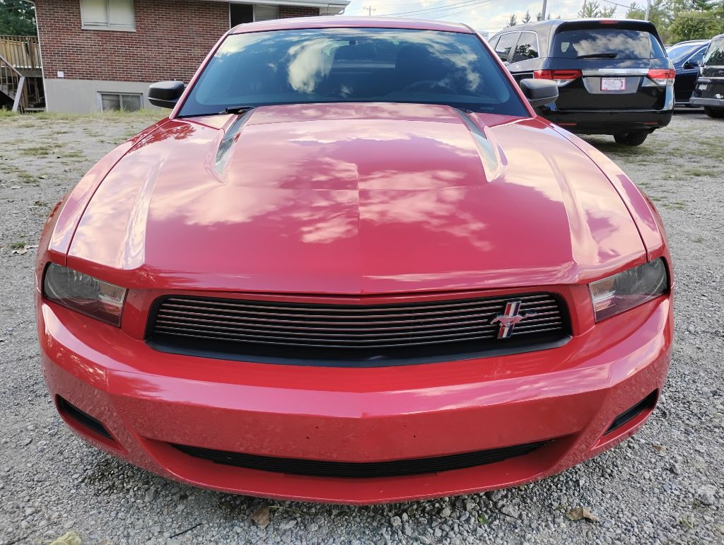 2010 Ford Mustang Image 11