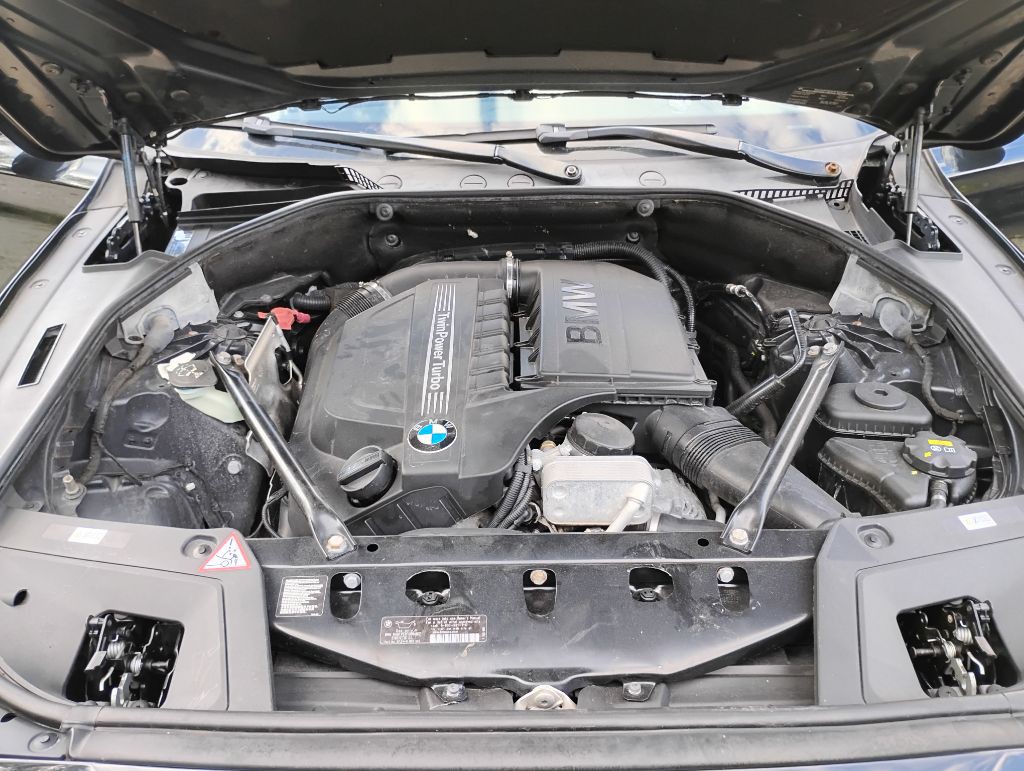 2014 BMW 5 Series Image 20