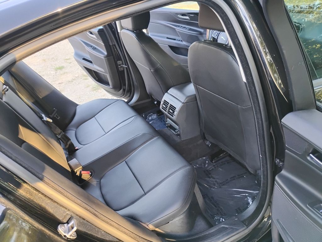 2018 Jaguar XE Image 11