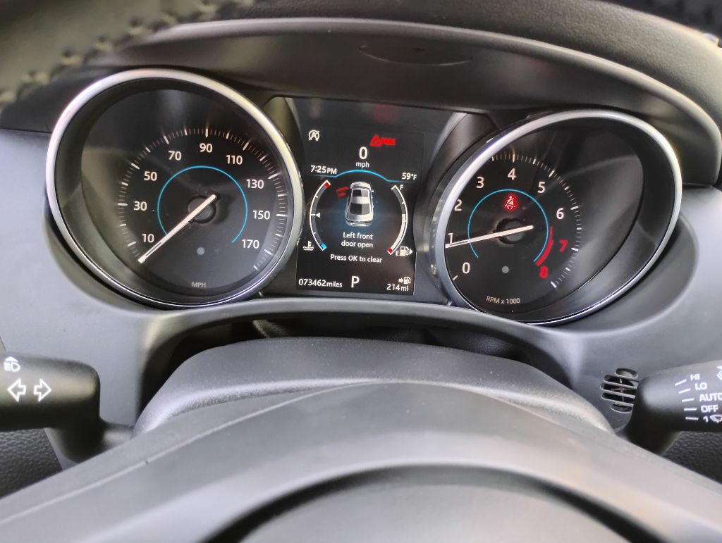 2018 Jaguar XE Image 16