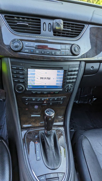 2008 Mercedes-Benz CLS-Class Image 17