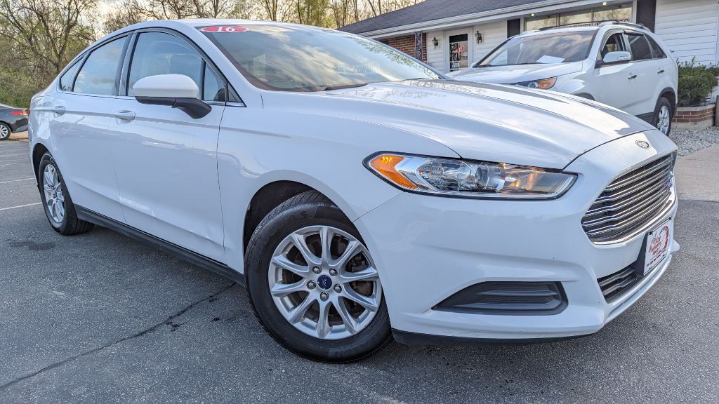 2016 Ford Fusion Image 1