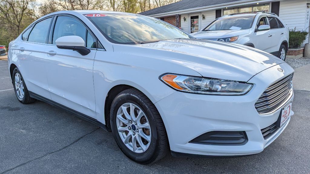 2016 Ford Fusion Image 4