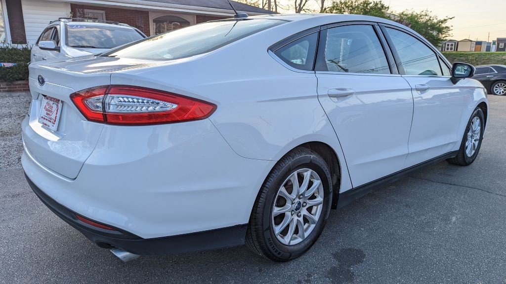2016 Ford Fusion Image 6