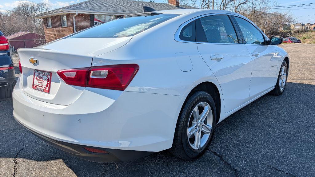 2021 Chevrolet Malibu Image 6