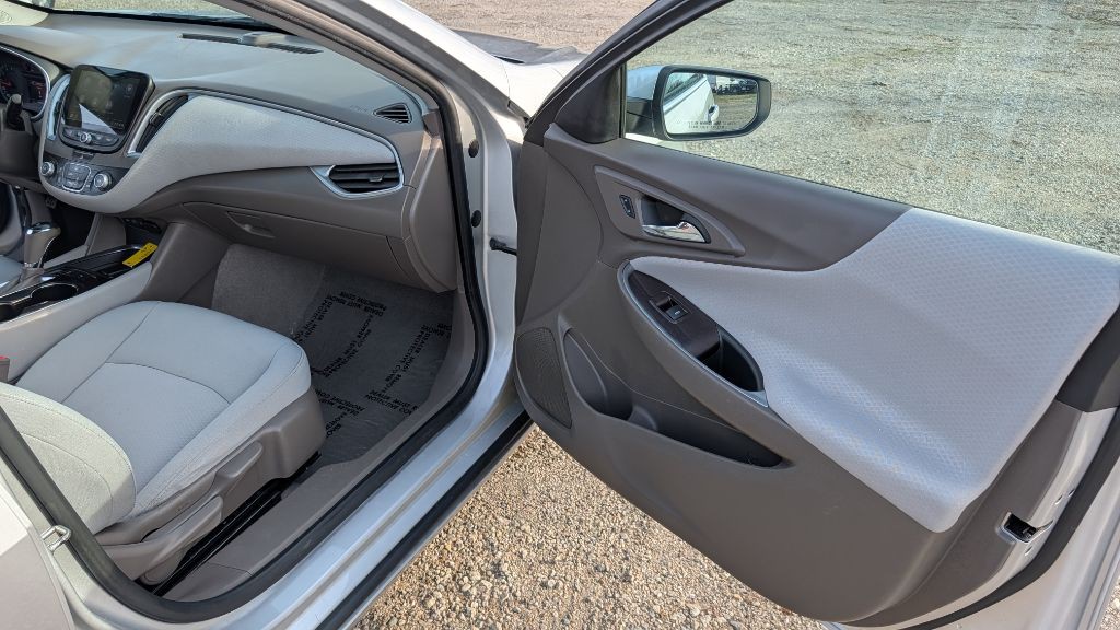 2019 Chevrolet Malibu Image 9