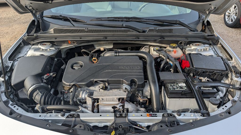 2019 Chevrolet Malibu Image 17