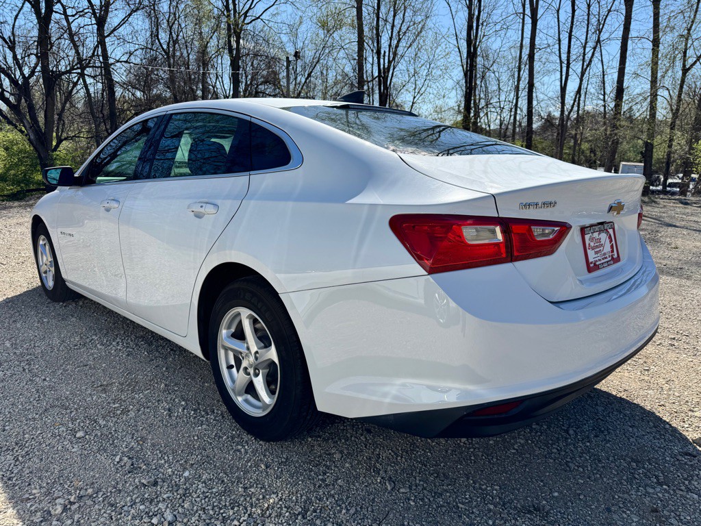 2018 Chevrolet Malibu Image 5