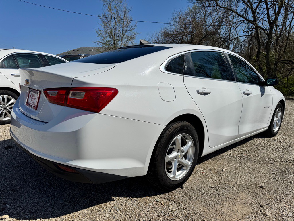 2018 Chevrolet Malibu Image 7