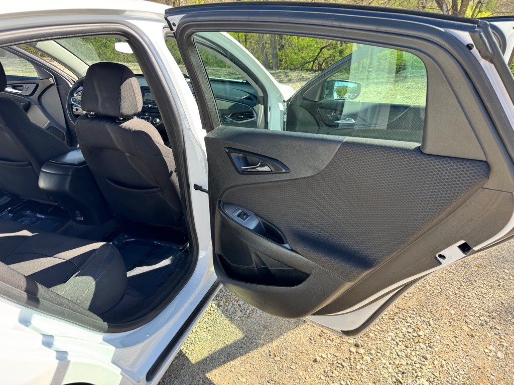 2018 Chevrolet Malibu Image 11