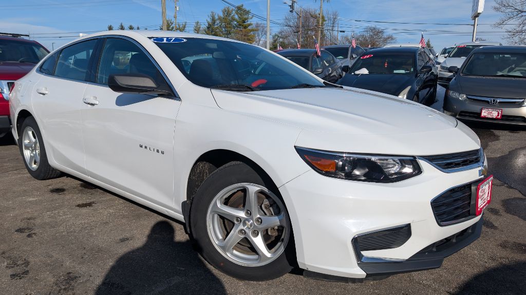 2017 Chevrolet Malibu Image 1