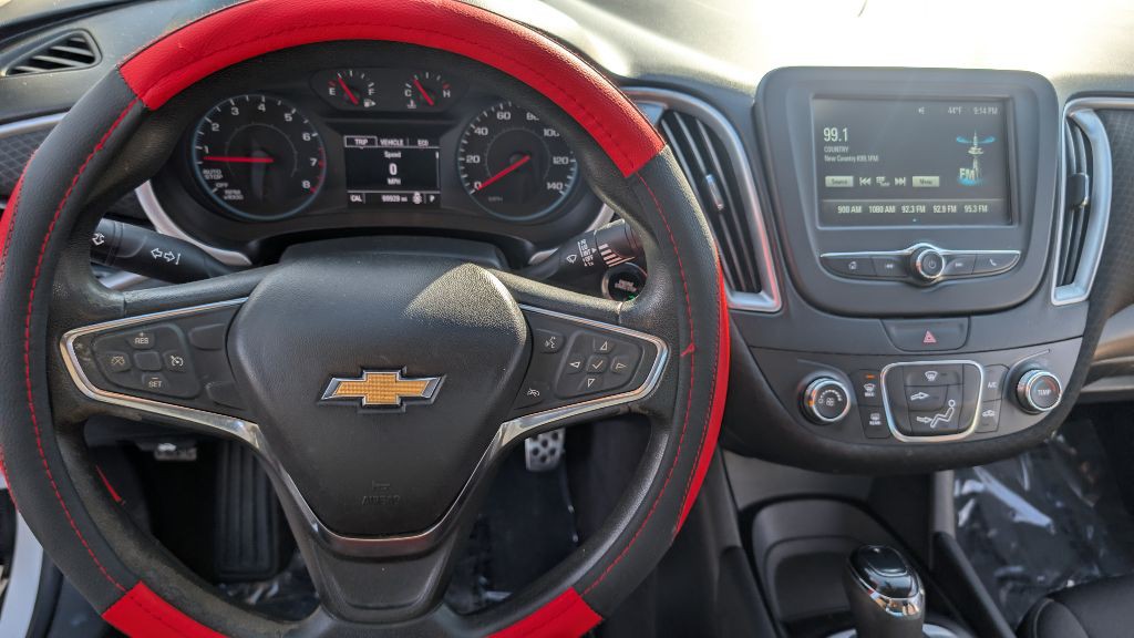 2017 Chevrolet Malibu Image 15