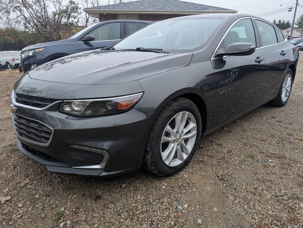 2017 Chevrolet Malibu Image 3