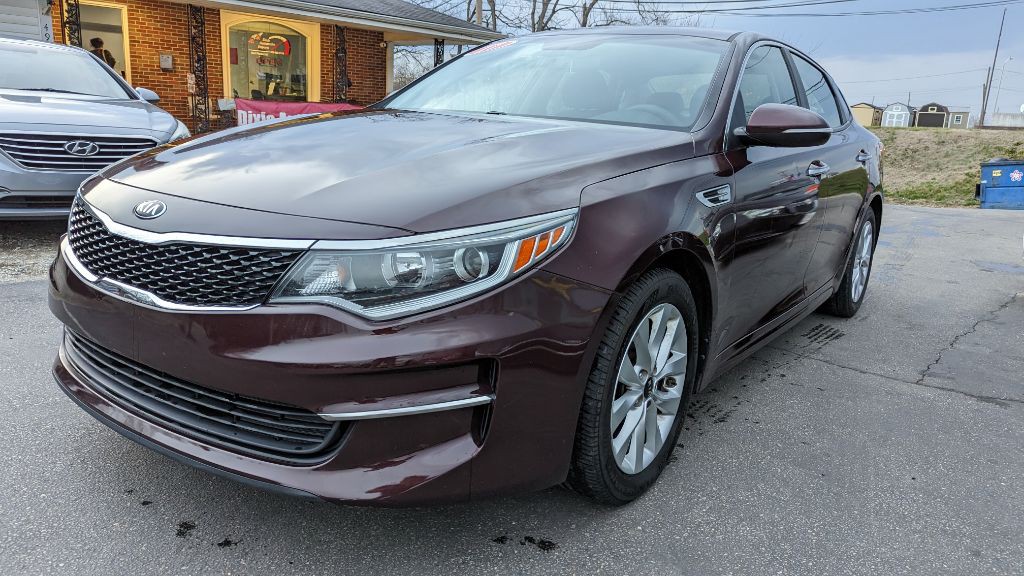 2017 Kia Optima Image 4