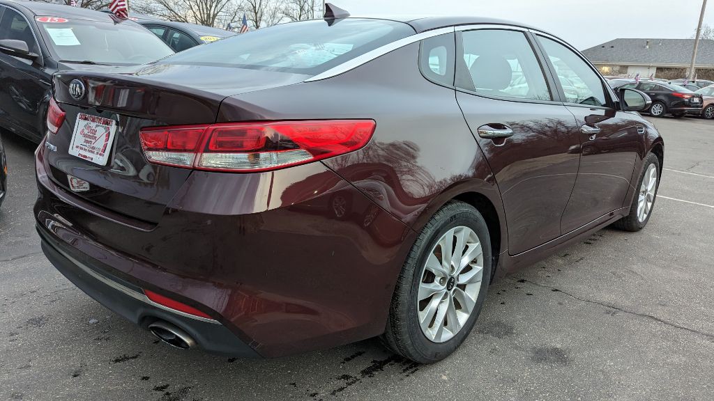 2017 Kia Optima Image 6