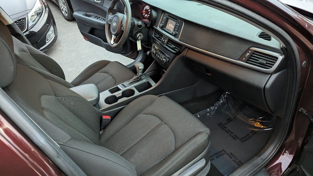 2017 Kia Optima Image 14