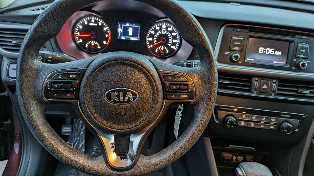 2017 Kia Optima Image 16