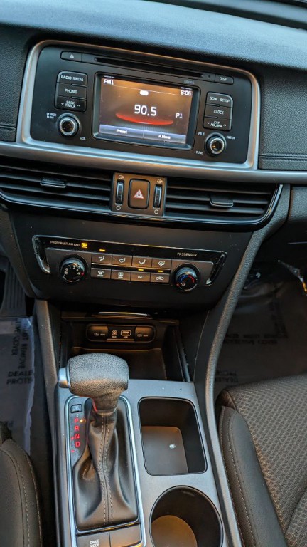2017 Kia Optima Image 18