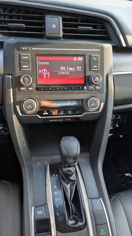 2016 Honda Civic Image 17