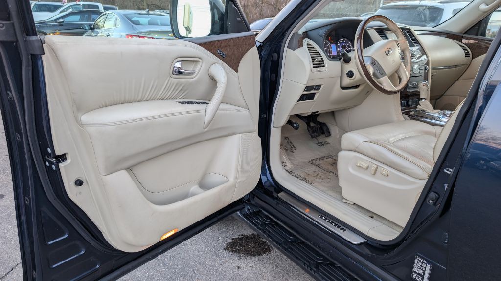 2015 INFINITI QX80 Image 8
