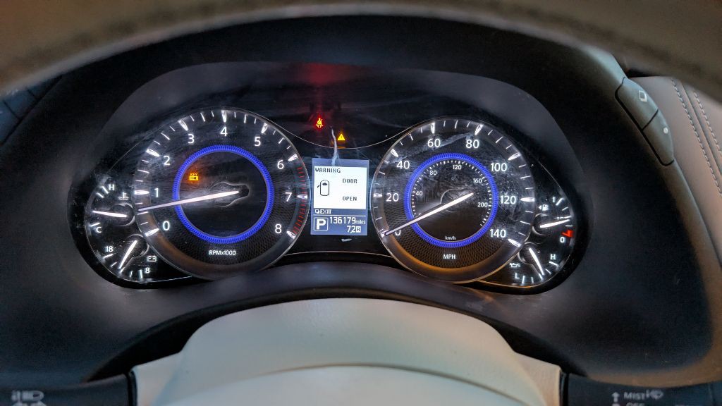 2015 INFINITI QX80 Image 18