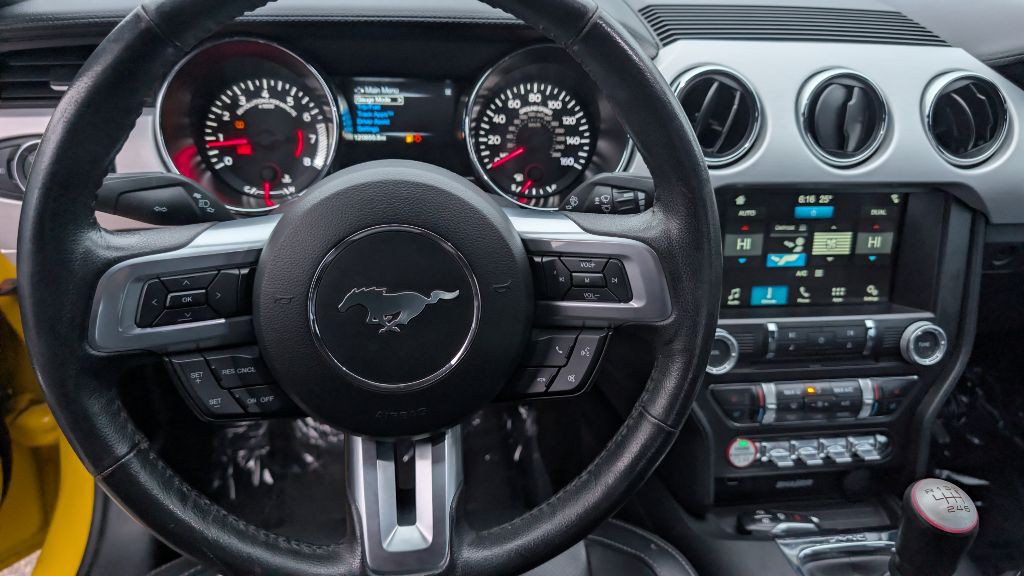 2016 Ford Mustang Image 12