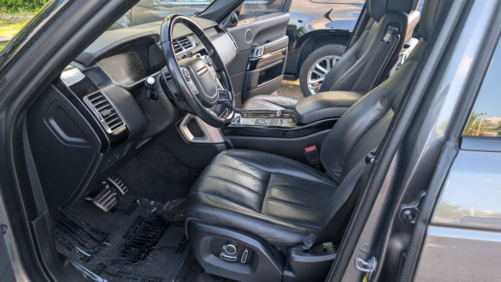 2016 Land Rover Range Rover Image 13