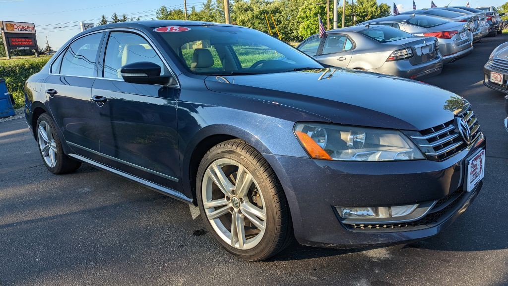 2015 Volkswagen Passat Image 3