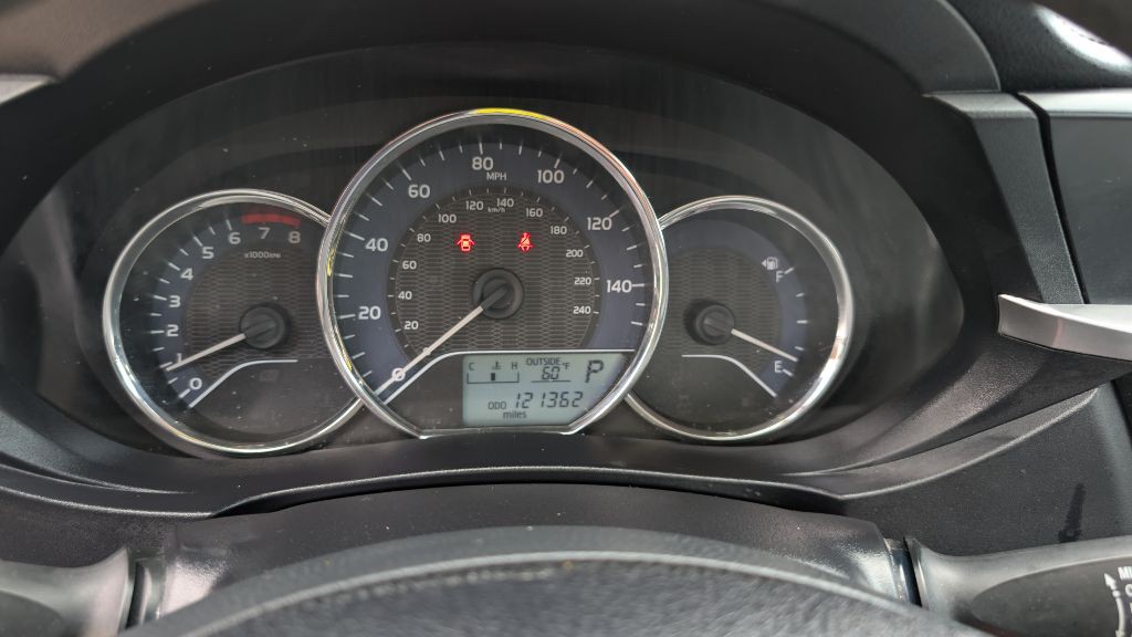 2015 Toyota Corolla Image 16