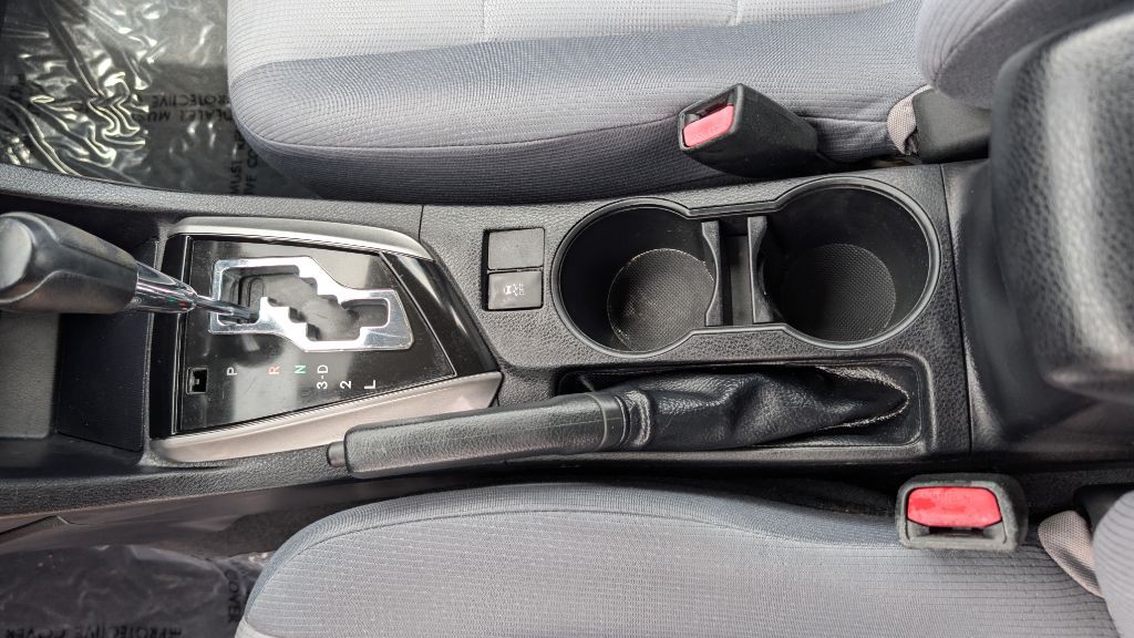 2015 Toyota Corolla Image 18