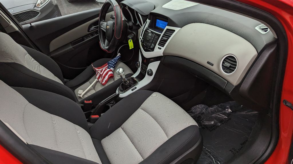 2016 Chevrolet Cruze Image 14