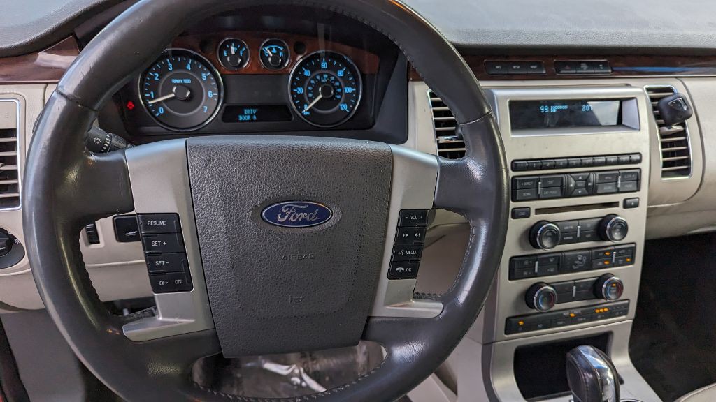 2010 Ford Flex Image 16