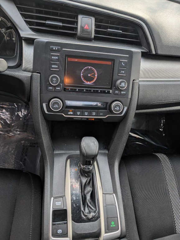 2018 Honda Civic Image 16