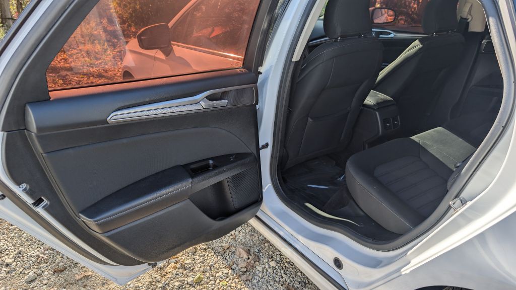 2017 Ford Fusion Image 9