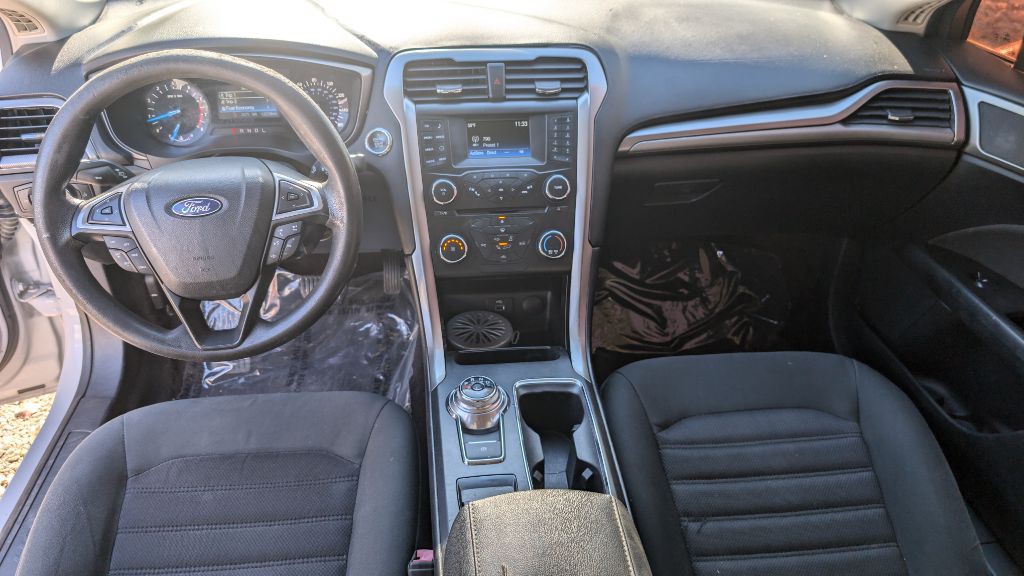 2017 Ford Fusion Image 15