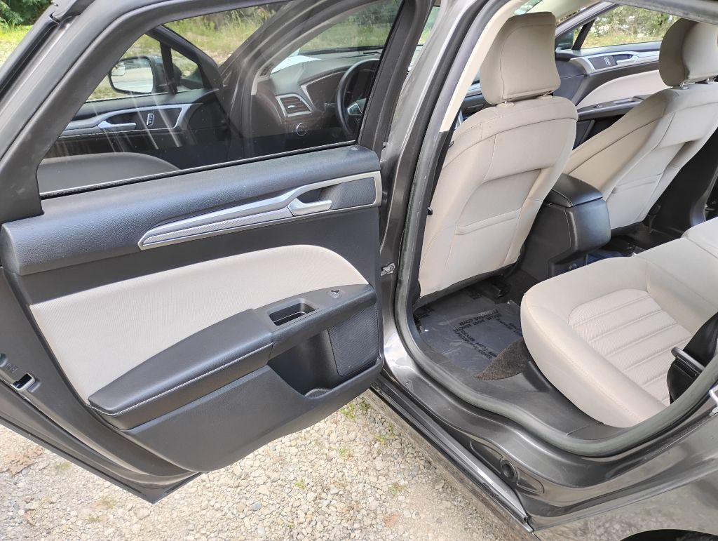 2018 Ford Fusion Image 9