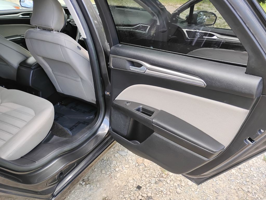 2018 Ford Fusion Image 10