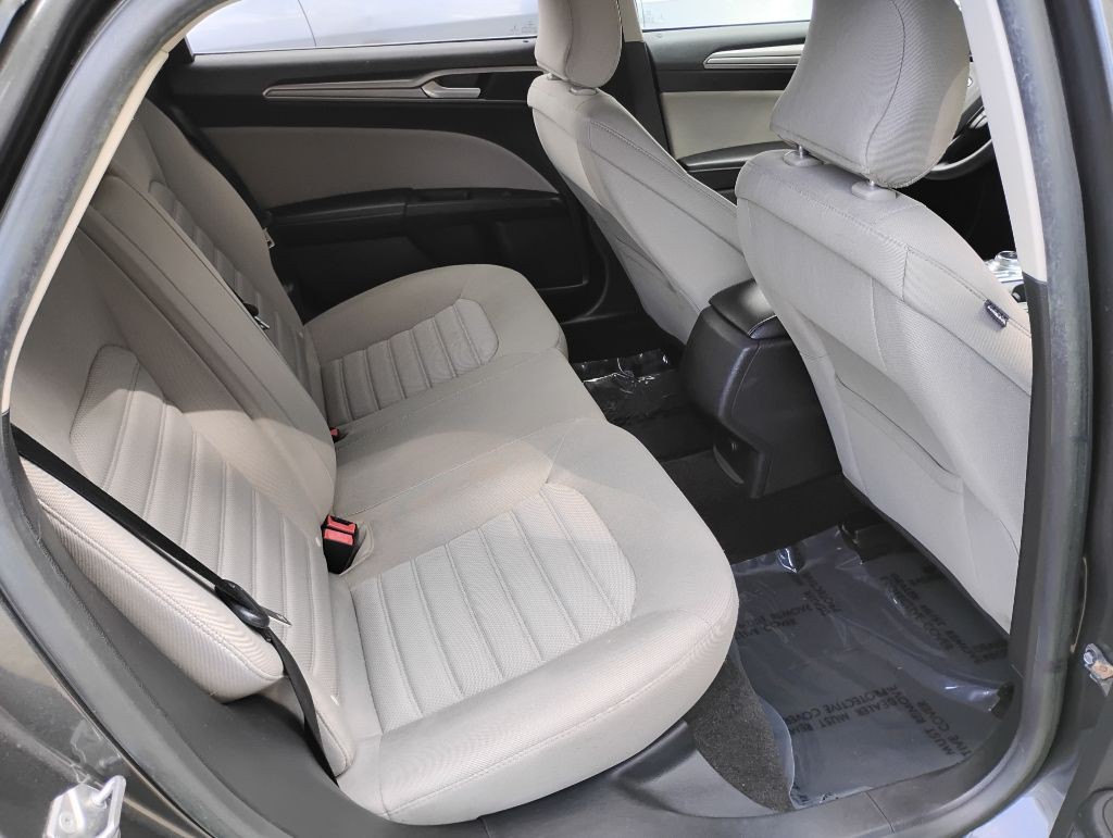 2018 Ford Fusion Image 11