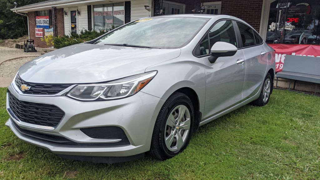 2018 Chevrolet Cruze Image 3