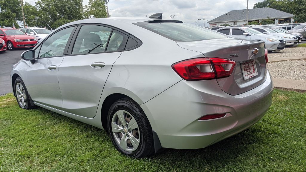 2018 Chevrolet Cruze Image 6