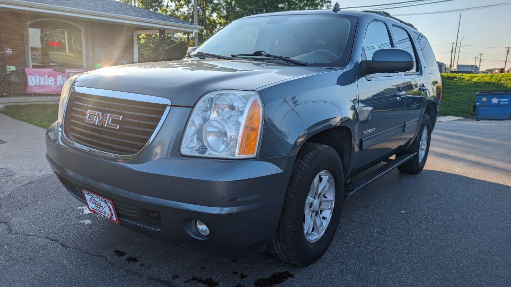 2010 GMC Yukon Image 2