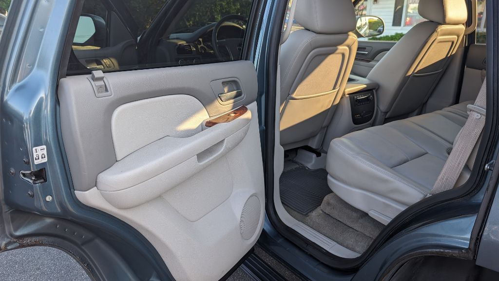 2010 GMC Yukon Image 9