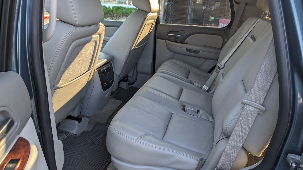 2010 GMC Yukon Image 13